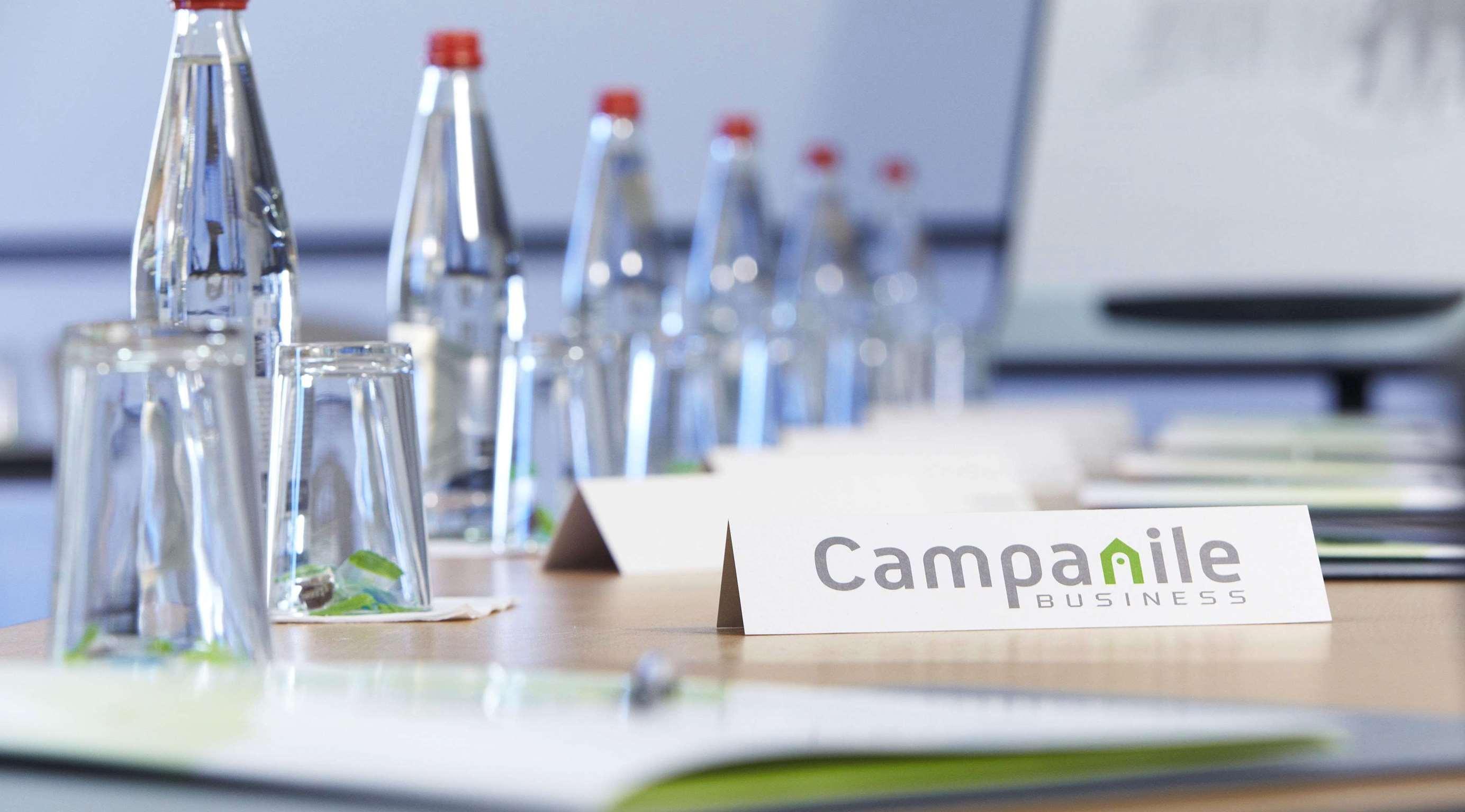 Campanile Evry Ouest - Essonnes Hotel 3*