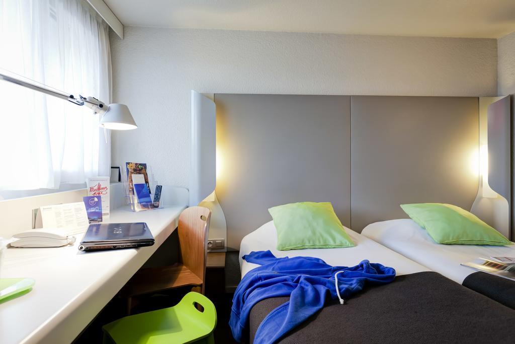 Hotel Campanile Evry Ouest - Essonnes